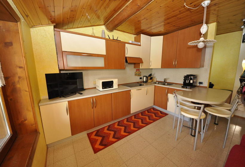 Baita Carosello  | Livigno | Sondrio | Italy 10