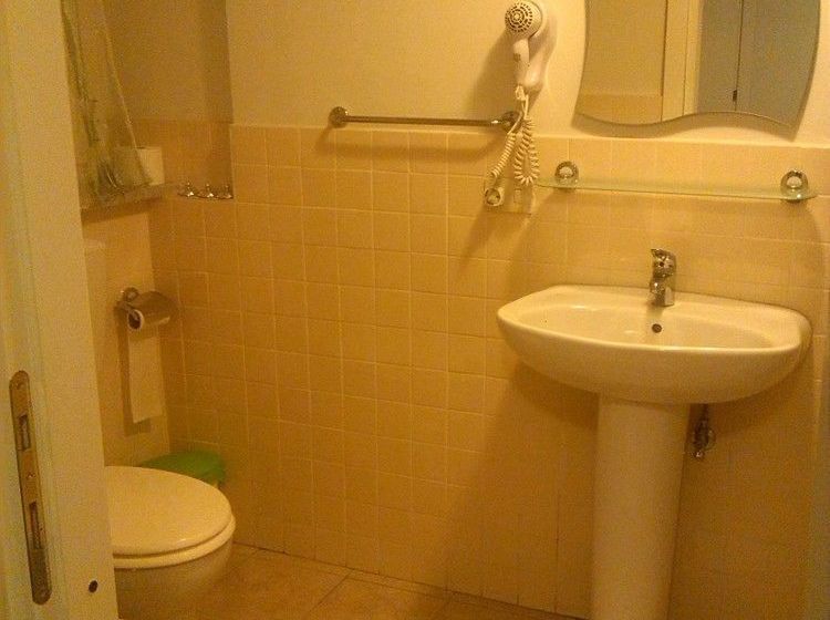 Pensione Affittacamere Il Granaio  | Lucca | Lucca | Italia 12