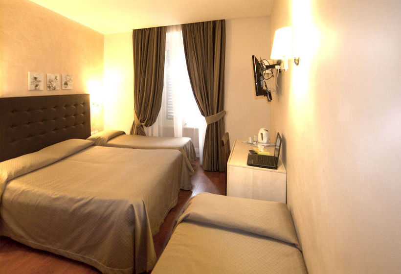 Hotel Roma Rooms Colosseum  | Roma | Roma | Italia 5