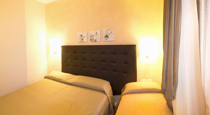 Hotel Roma Rooms Colosseum  | Roma | Roma | Italia 6