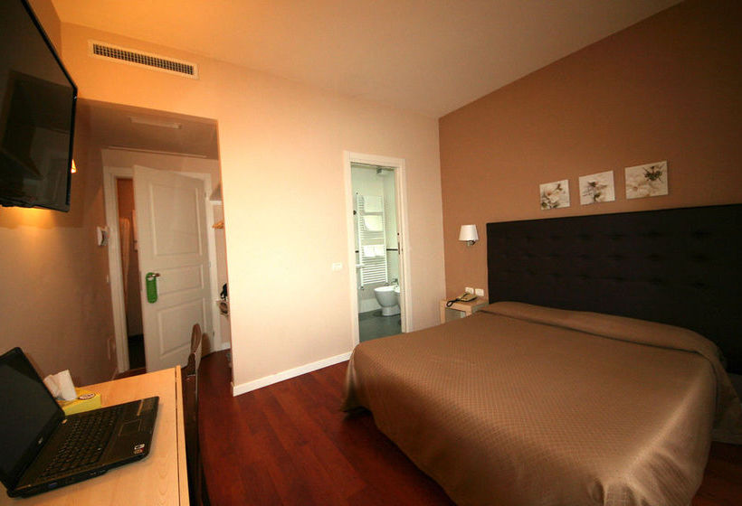 Hotel Roma Rooms Colosseum  | Roma | Roma | Italia 9