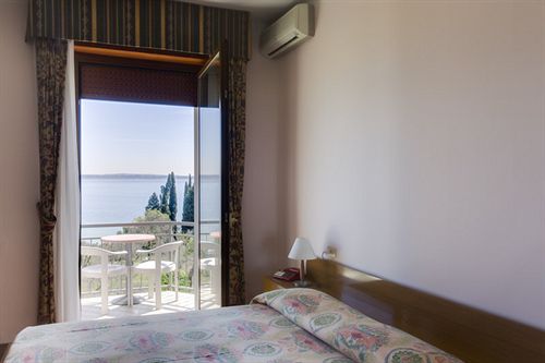 Hotel Mon Repos  | Sirmione | Brescia | Italia 9