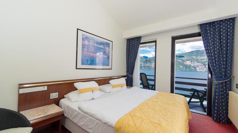 Hotel Castello Lake Front  | Malcesine | Verona | Italia 1