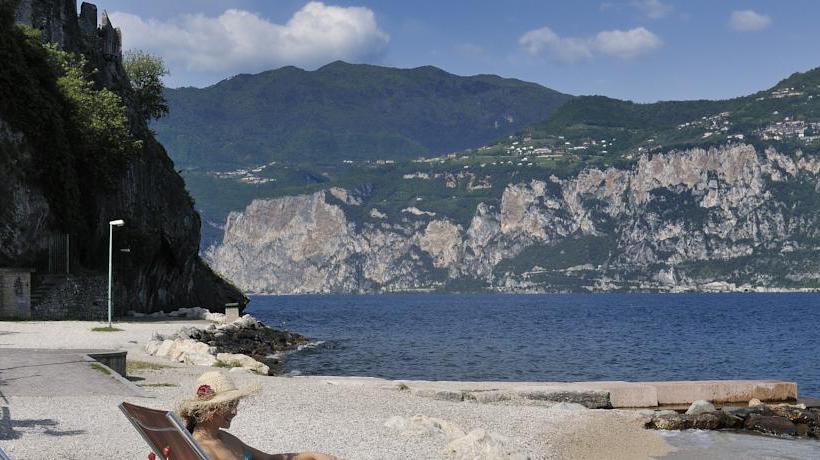 Hotel Castello Lake Front  | Malcesine | Verona | Italia 11