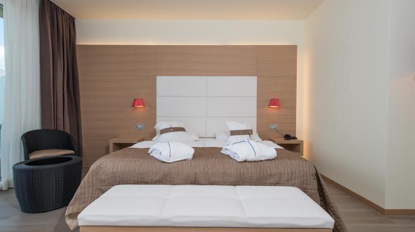 Hotel Castello Lake Front  | Malcesine | Verona | Italia 2