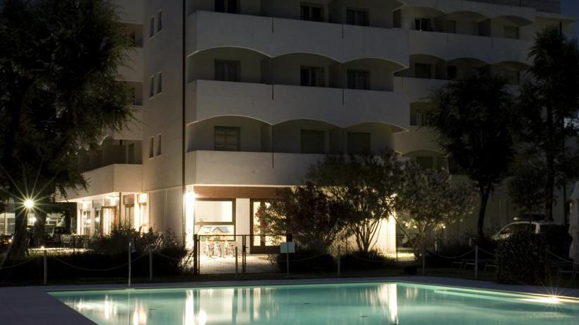 Hotel La Pergola Dependance  | Lignano Sabbiadoro | Udine | Italy 10