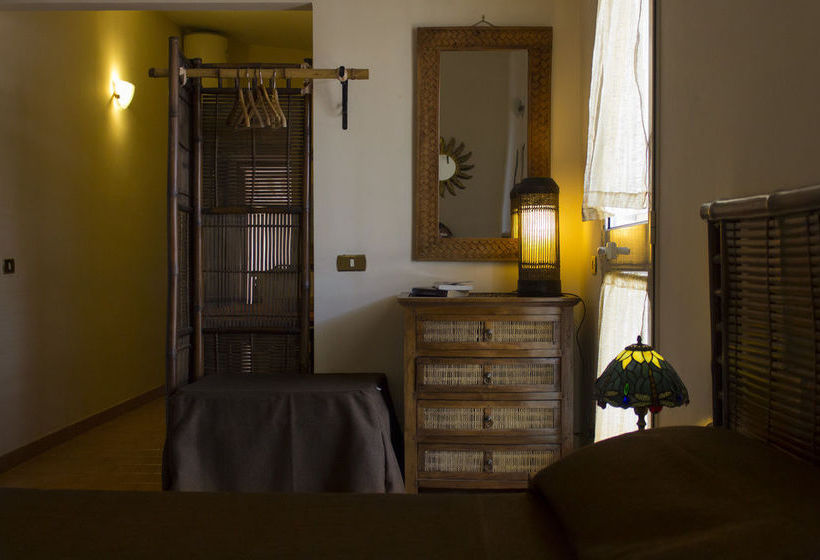 Pensione Sui Tetti Di Napoli  | Napoli | Napoli | Italia 6