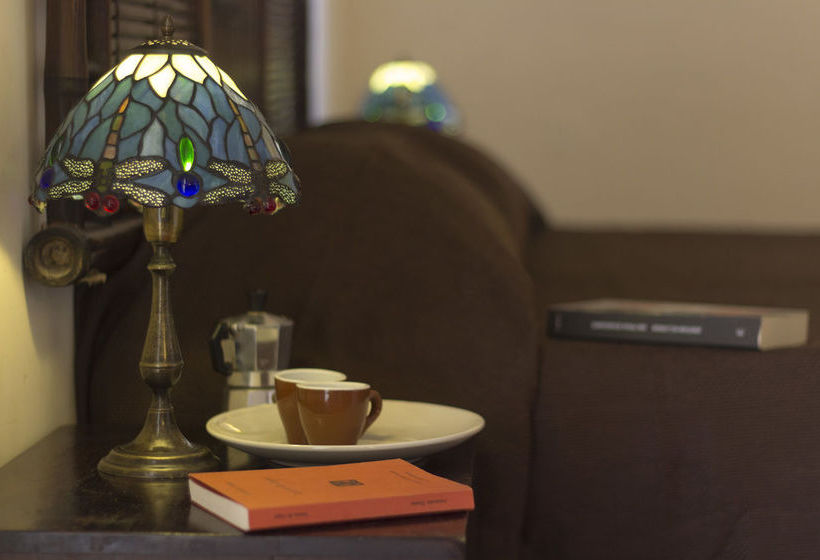 Pensione Sui Tetti Di Napoli  | Napoli | Napoli | Italia 7