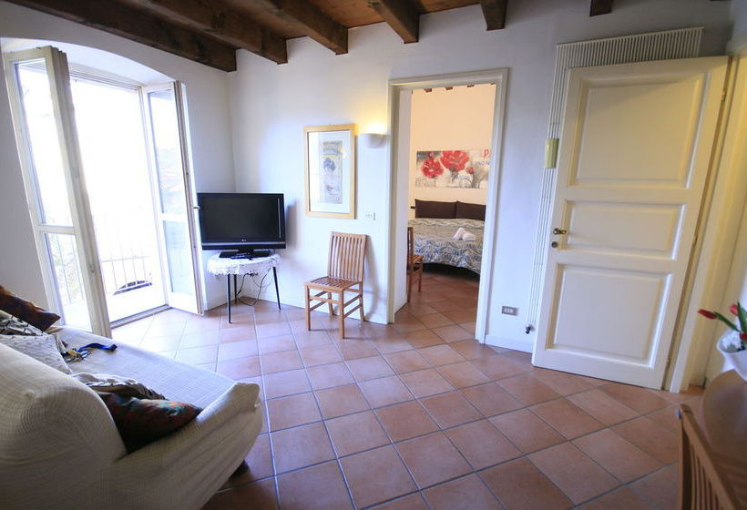 Fleur De Lis Belvedere  | Bergamo | Bergamo | Italia 2