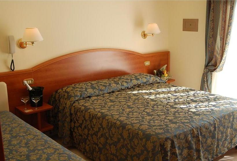 Hotel Donatella Pinarella  | Pinarella | Ravenna | Italia 11