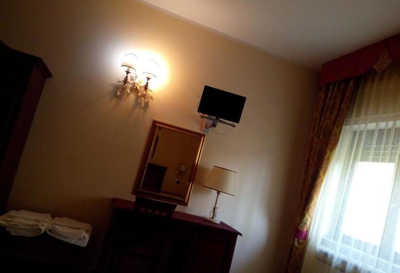 Hotel Ristorante Villa Rosa  | Brognaturo | Vibo Valentia | Italia 11