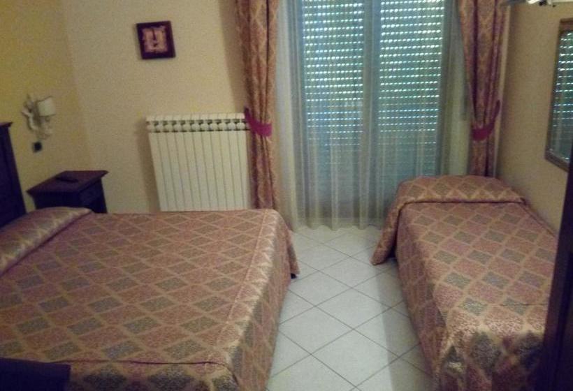 Hotel Ristorante Villa Rosa  | Brognaturo | Vibo Valentia | Italia 7