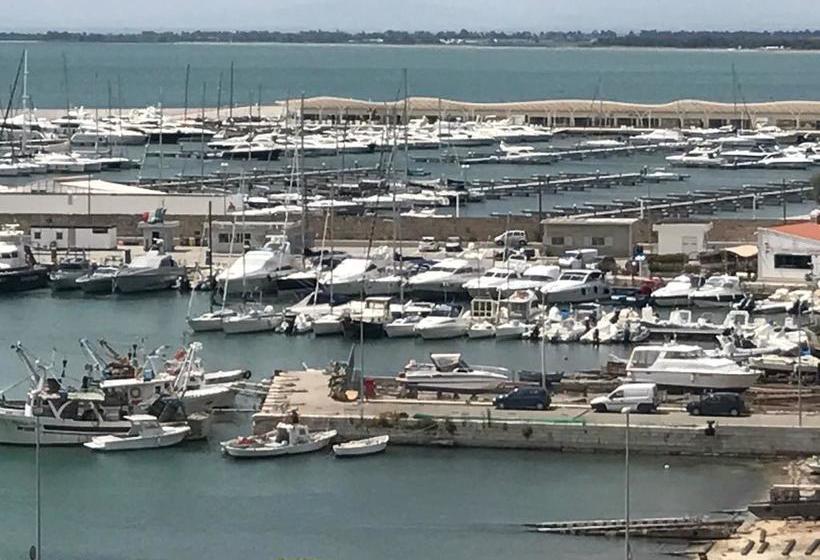 B&b Piazza Marconi  | Manfredonia | Foggia | Itália 11