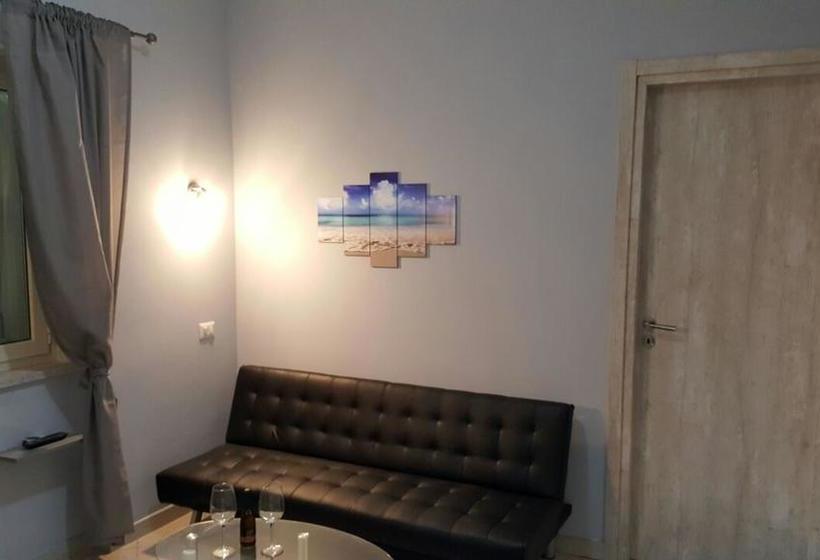 Bed and Breakfast Albachiara Guest House  | Fiumicino | Roma | Italia 2