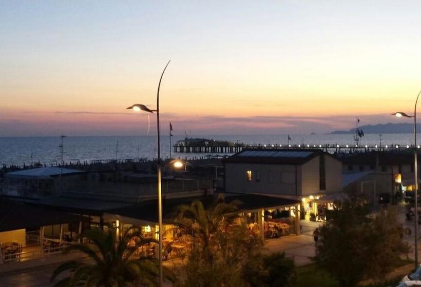 Hotel Valdinievole  | Lido di Camaiore | Lucca | Italia 1