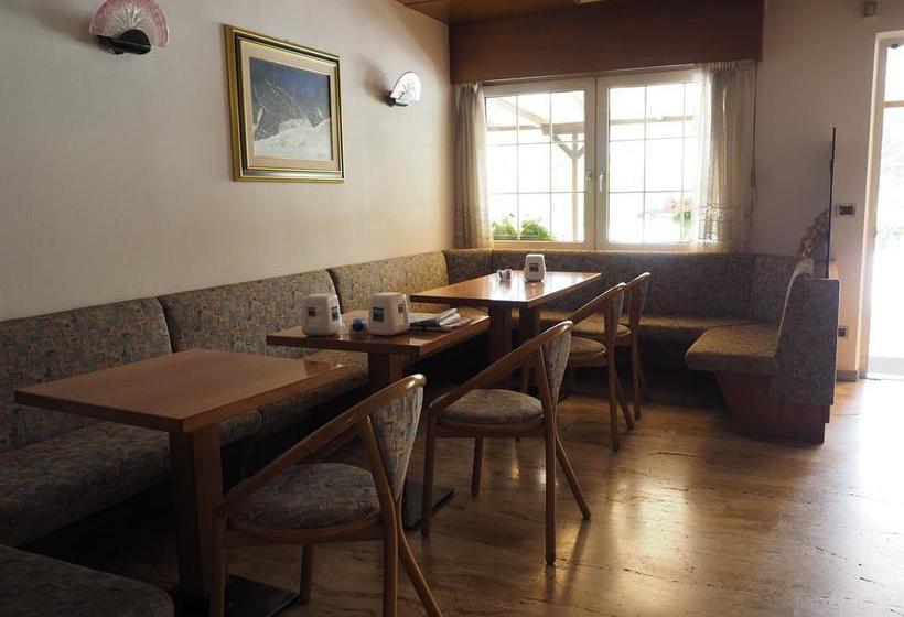 Hotel Albergo Alla Stazione  | Roncegno | Trento | Italy 16