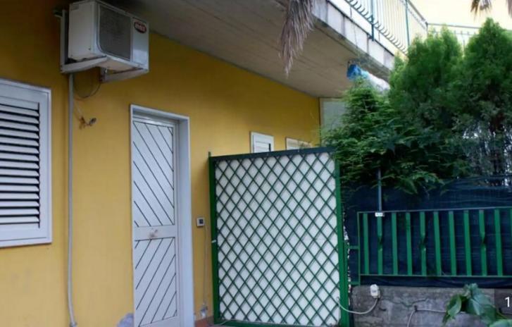 Bed and Breakfast Villa Autostrada A 18  | Giarre | Catania | Italia 1