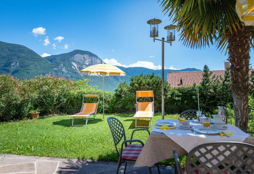 Hotel Pension Hof Im Feld  | Cortaccia | Bolzano | Italia 4