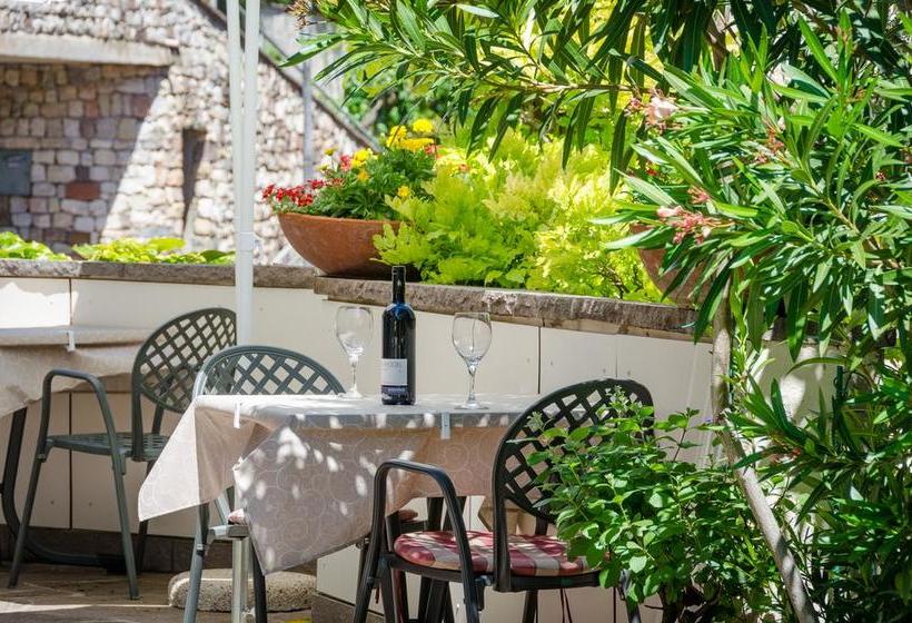 Hotel Pension Hof Im Feld  | Cortaccia | Bolzano | Italia 5