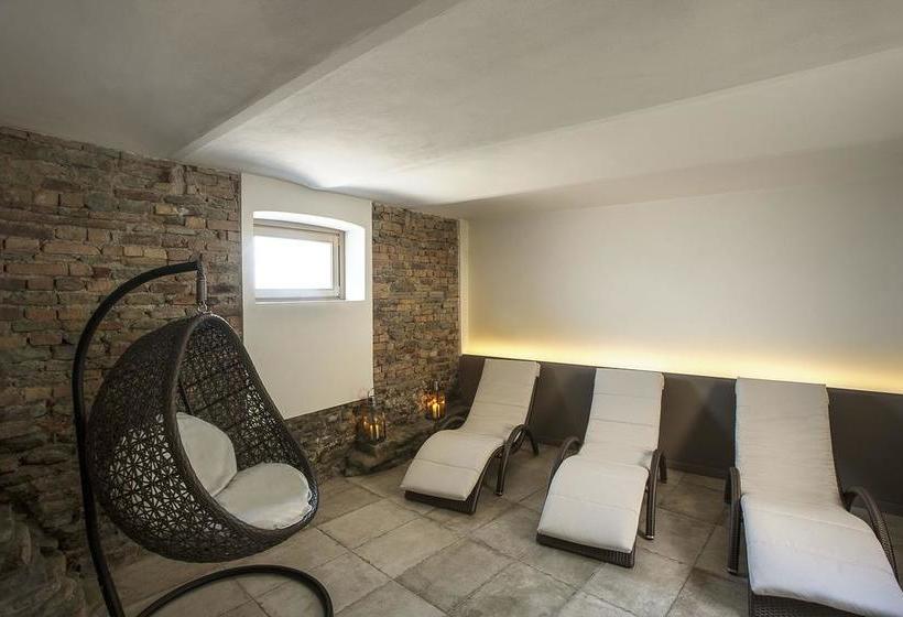 Resort Villa Del Borgo  | Canelli | Asti | Italia 6