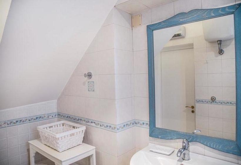 Bed and Breakfast Bnb Villa Lendi  | Frattamaggiore | Napoli | Italia 11