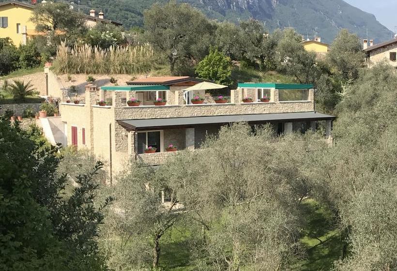 Bed and Breakfast La Cascata Negli Ulivi  | Toscolano Maderno | Brescia | Italia 2