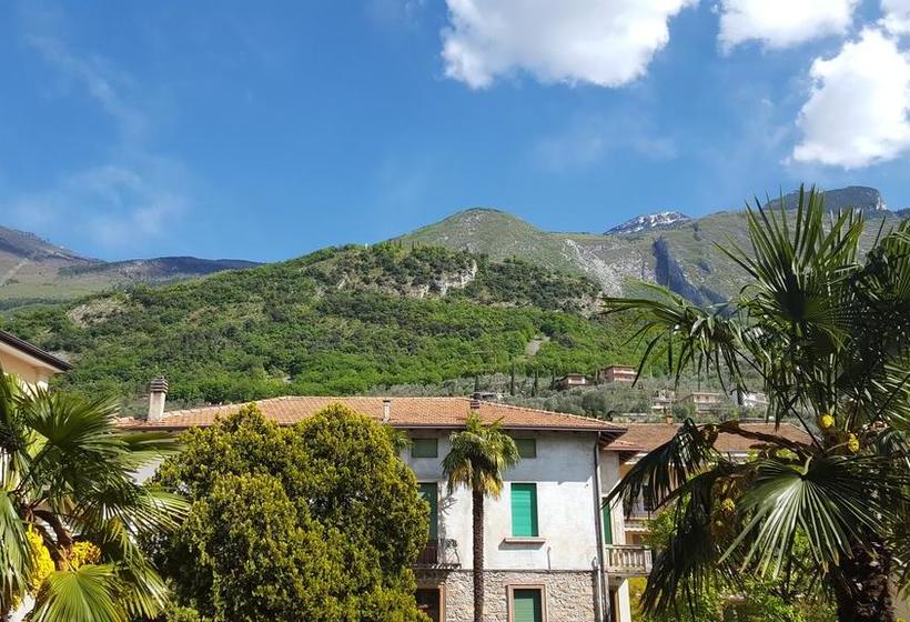 Hotel Firenze  | Malcesine | Verona | Italia 8