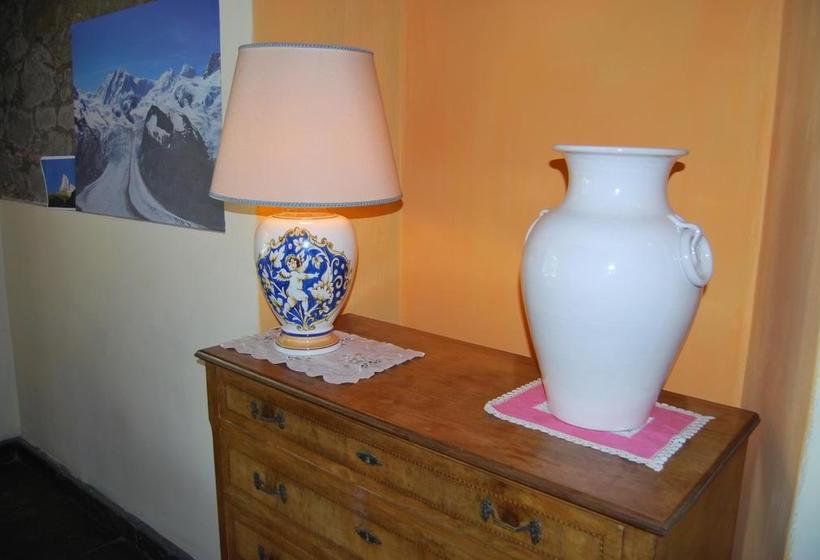 Hotel Ristorante Albergo Arcade  | Grandate | Como | Italy 8