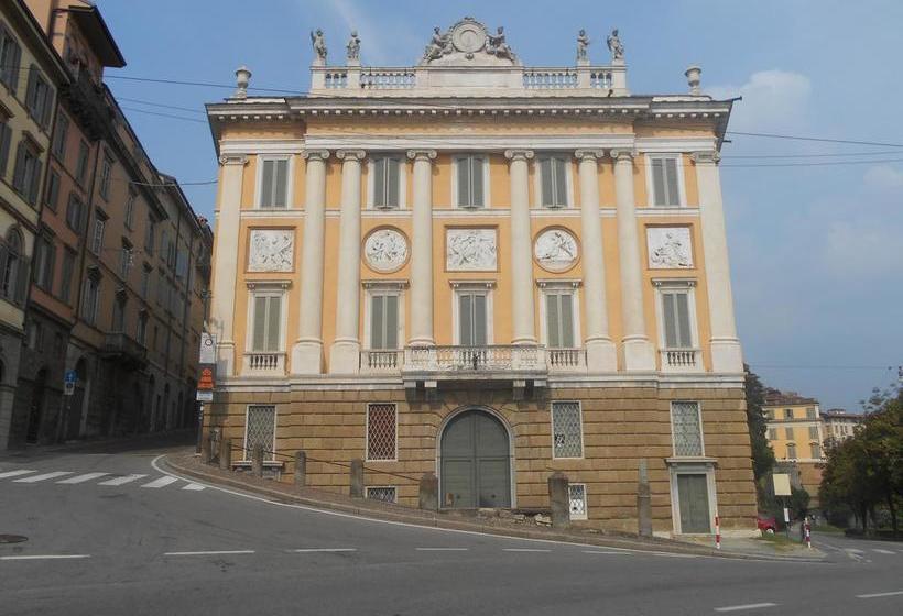 Bed and Breakfast La Maison Des Artistes Bérgamo
