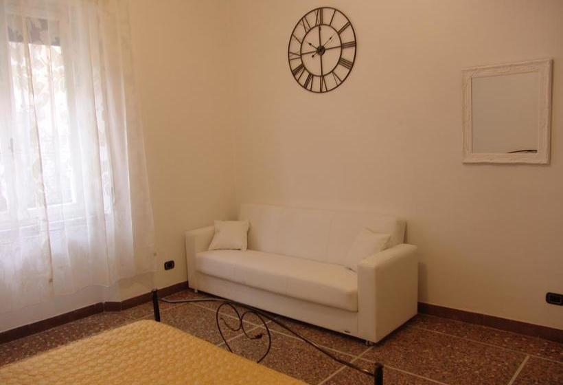 Bed and Breakfast Holiday Pisa Gare  | Pisa | Pisa | Italia 6
