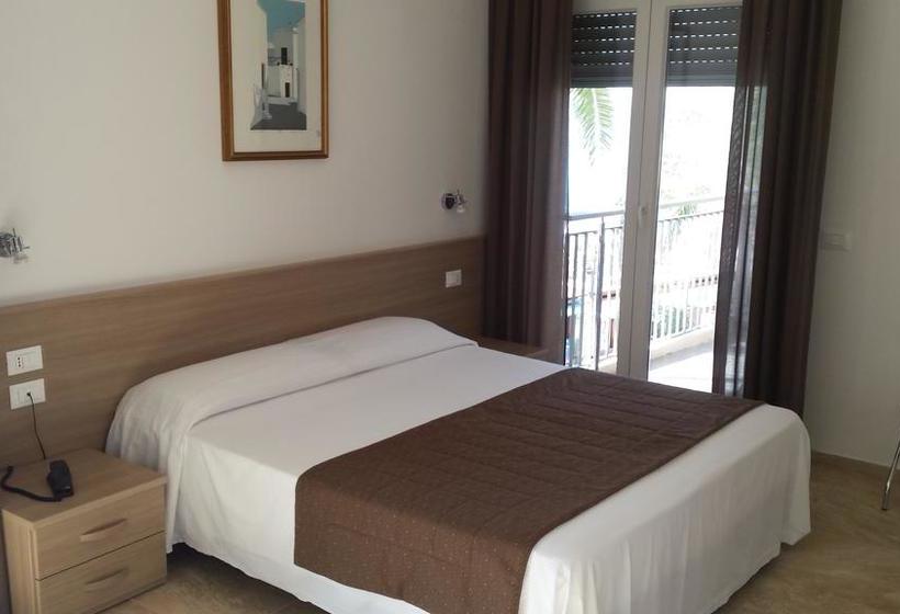 Hotel Jolly Roger  | Pietra Ligure | Savona | Italia 2