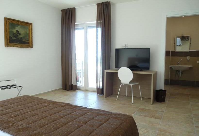 Hotel Jolly Roger  | Pietra Ligure | Savona | Italia 20