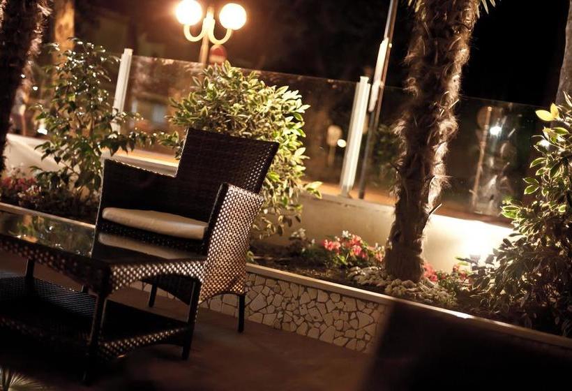 Hotel California  | Pinarella | Ravenna | Italia 8