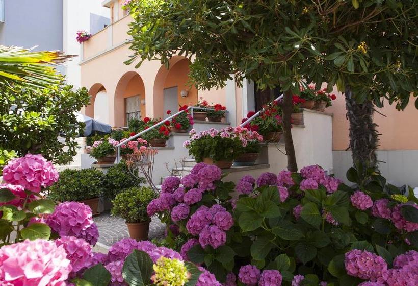 Hotel Blumen  | Pesaro | Pesaro e Urbino | Italia 3