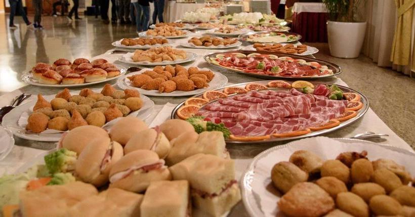 Hotel Ristorante San Raffaele  | Castelluccio Inferiore | Potenza | Italia 12