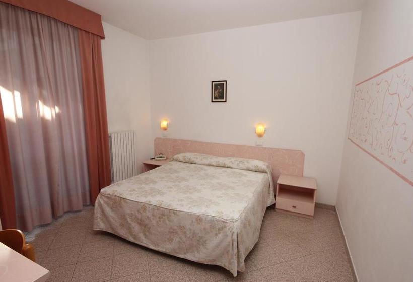 Hotel Piemontese  | Impéria | Imperia | Itália 9