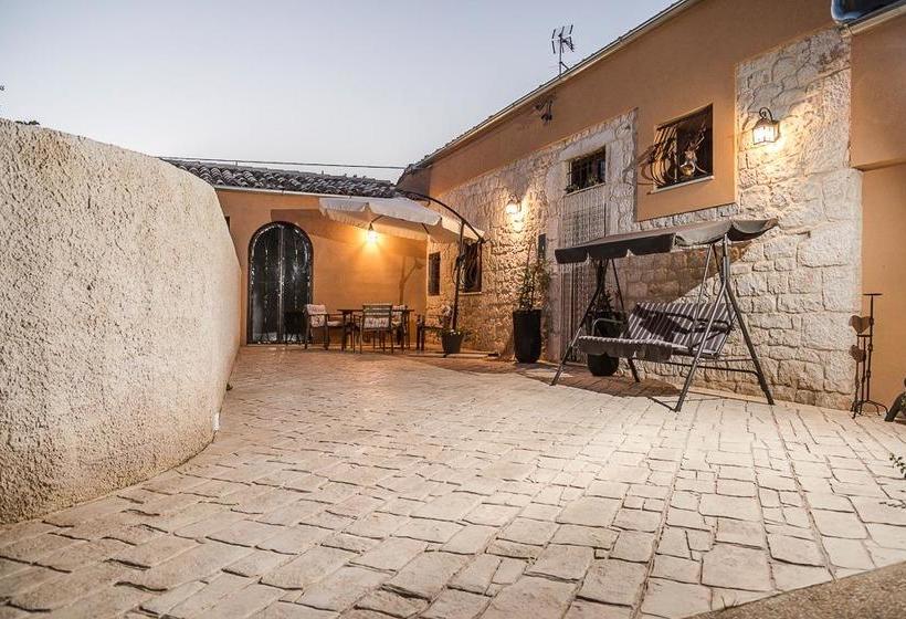 Bed and Breakfast Abbraccio Del Carrubo Scicli