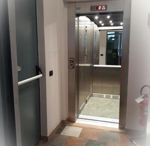 Hotel Azzurra  | Spinone al Lago | Bergamo | Italia 15