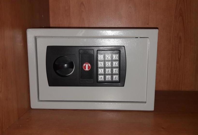 Hotel Azzurra  | Spinone al Lago | Bergamo | Italia 8