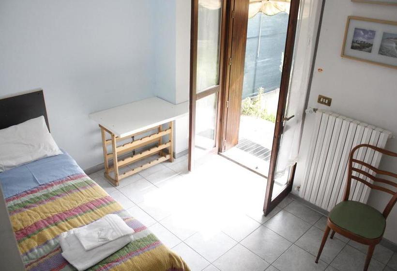 Casale Del Feudo  | Randazzo | Catania | Italia 9