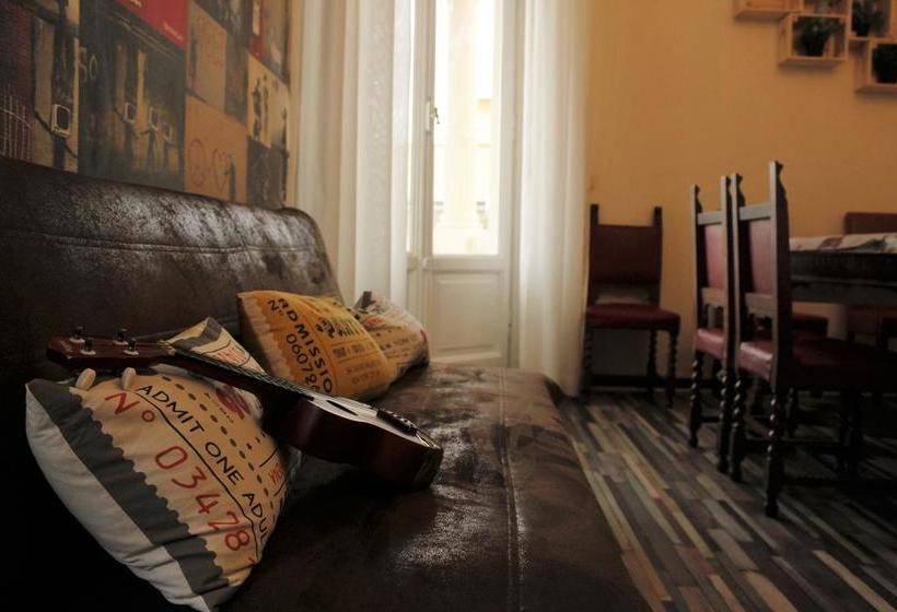 Ostello Victoria House  | Genova | Genova | Italia 6