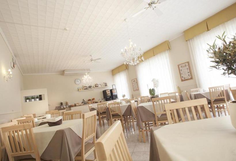 Hotel Villa Perazzini  | Rimini | Rimini | Italia 11