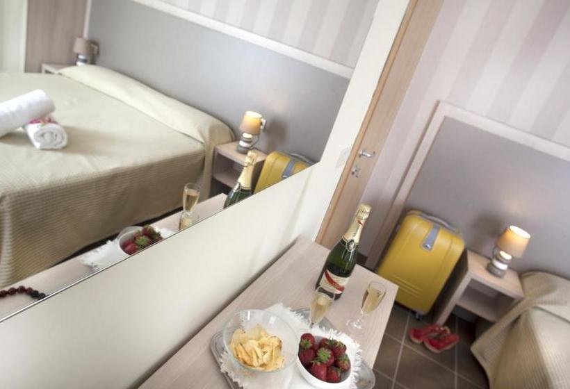 Hotel Villa Perazzini  | Rimini | Rimini | Italia 3