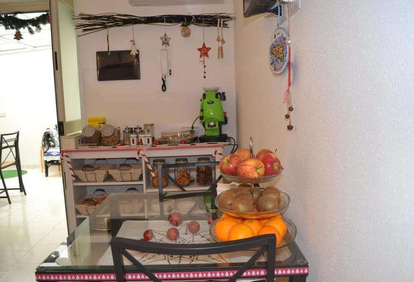 Bed and Breakfast Il Cortiletto Di Piazza Verga  | Catania | Catania | Italy 11