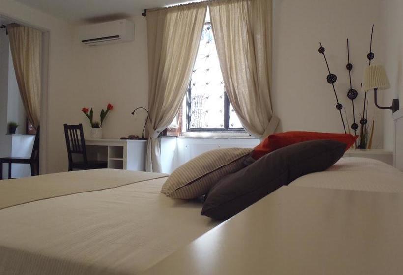 Bed and Breakfast Il Cortiletto Di Piazza Verga  | Catania | Catania | Italy 17