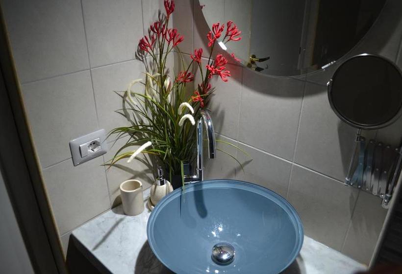 Bed and Breakfast Il Cortiletto Di Piazza Verga  | Catania | Catania | Italy 19