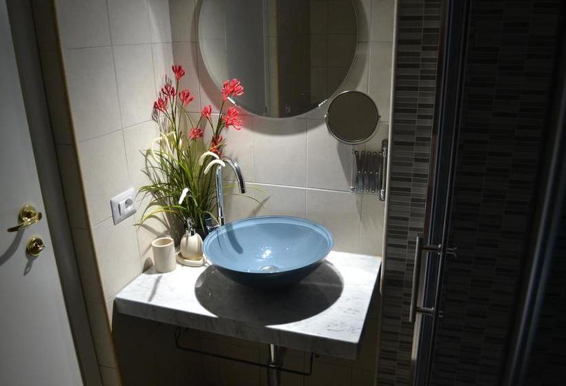 Bed and Breakfast Il Cortiletto Di Piazza Verga  | Catania | Catania | Italy 20