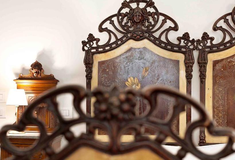 Bed and Breakfast Epoca  Camere Con Stile  | Ragusa | Ragusa | Italia 8