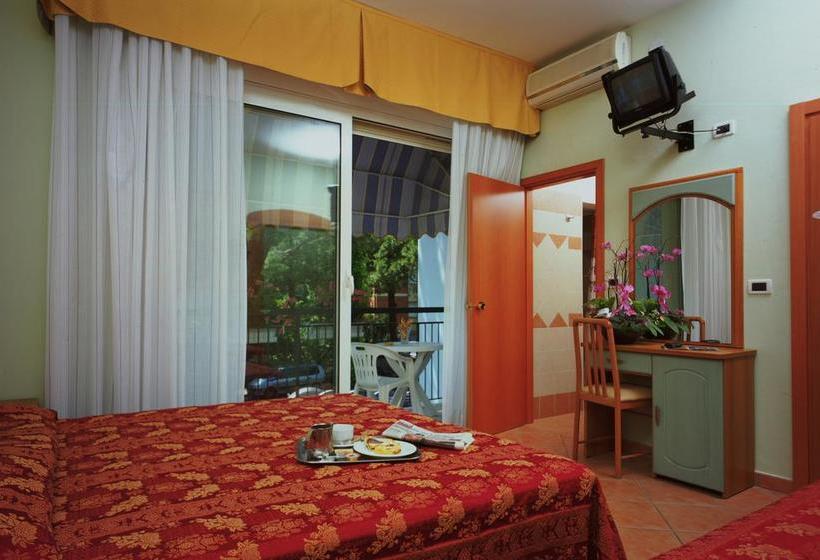 Hotel Mondial  | Pinarella | Ravenna | Italia 15