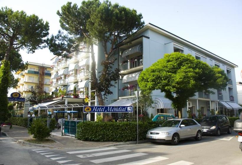 Hotel Mondial  | Pinarella | Ravenna | Italia 17